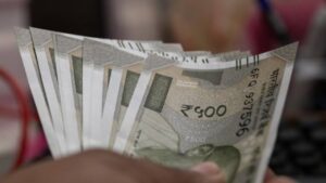 CIBIL Score ভালো না হলেও কি Loan পাওয়া সম্ভব? জেনে নিন কিছু শর্ত