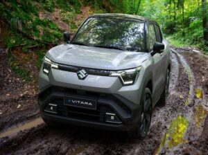 পরীক্ষার সময় দেখা গেল Maruti E Vitara! কী কী ফিচার থাকবে গাড়িতে? জেনে নিন