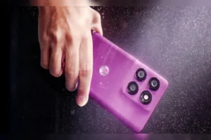 Motorola Edge 60 Pro ৬,০০০ এমএএইচ ব্যাটারি, MediaTek Dimensity 8350 Extreme প্রসেসর সহ লঞ্চ হল, কত দামে কেনা যাবে জেনে নিন