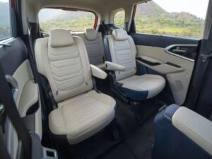 মাত্র ২৫,০০০ টাকায় নিজের নামে করে নিন Kia Carens 2025