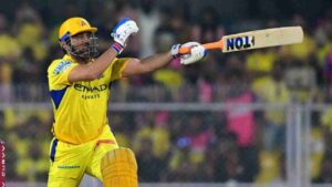 Mahendra Singh Dhoni: ‘ধোনির শরীর এবং হাঁটু আগের মতো নেই’, কী হয়েছে মাহির? মুখ খুললেন সিএসকে কোচ ফ্লেমিং