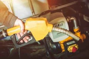 Petrol Diesel Price Today: বড় স্বস্তি, এক লিটারের দাম ৮০ টাকারও কম, জেনে নিন আপনার শহরে পেট্রোল ডিজেলের দাম কত?