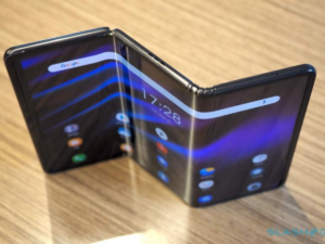Samsung's dual foldable phone may not hot the global market initially 