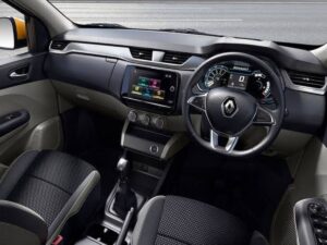৮৩,০০০ টাকার ছাড়ে ৭ আসনের Renault Triber কেনার দুর্দান্ত সুযোগ