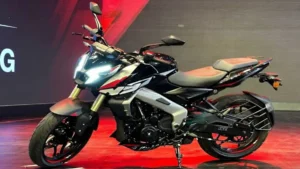 লঞ্চ হওয়ার আগে শোরুমে পৌঁছে গেল Bajaj Pulsar NS400Z